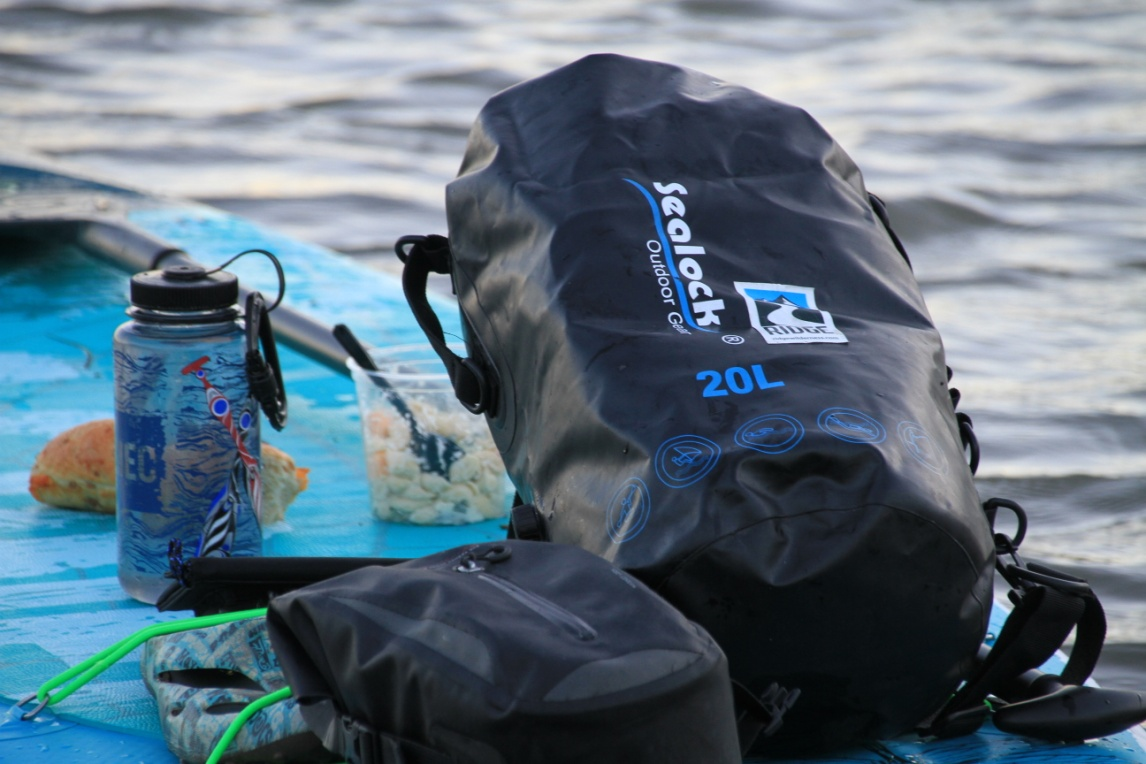5L vs 10L vs 20L 防水ドライバッグ: あなたのアクティビティに適した容量はどれですか?