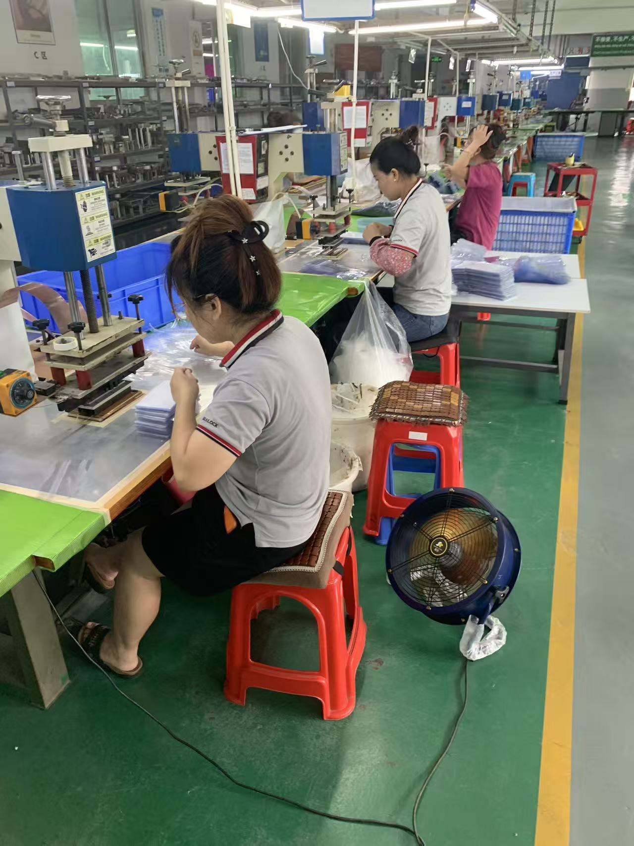 ドライバッグ工場の生産能力と品質基準